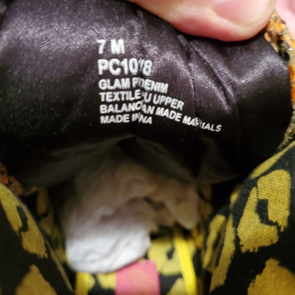 Boots - Picture 6 of 6